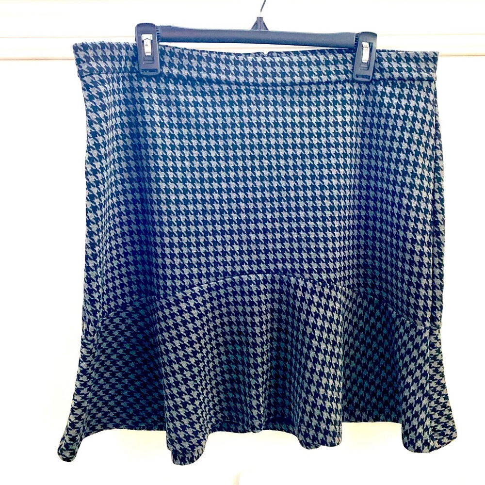 NEW w/TAG Banana Rebulic Skirt